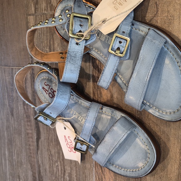 7/7.5 A.S. 98 Glenny Strappy Supple Leather Studded Detail Sandals - Picture 5 of 15